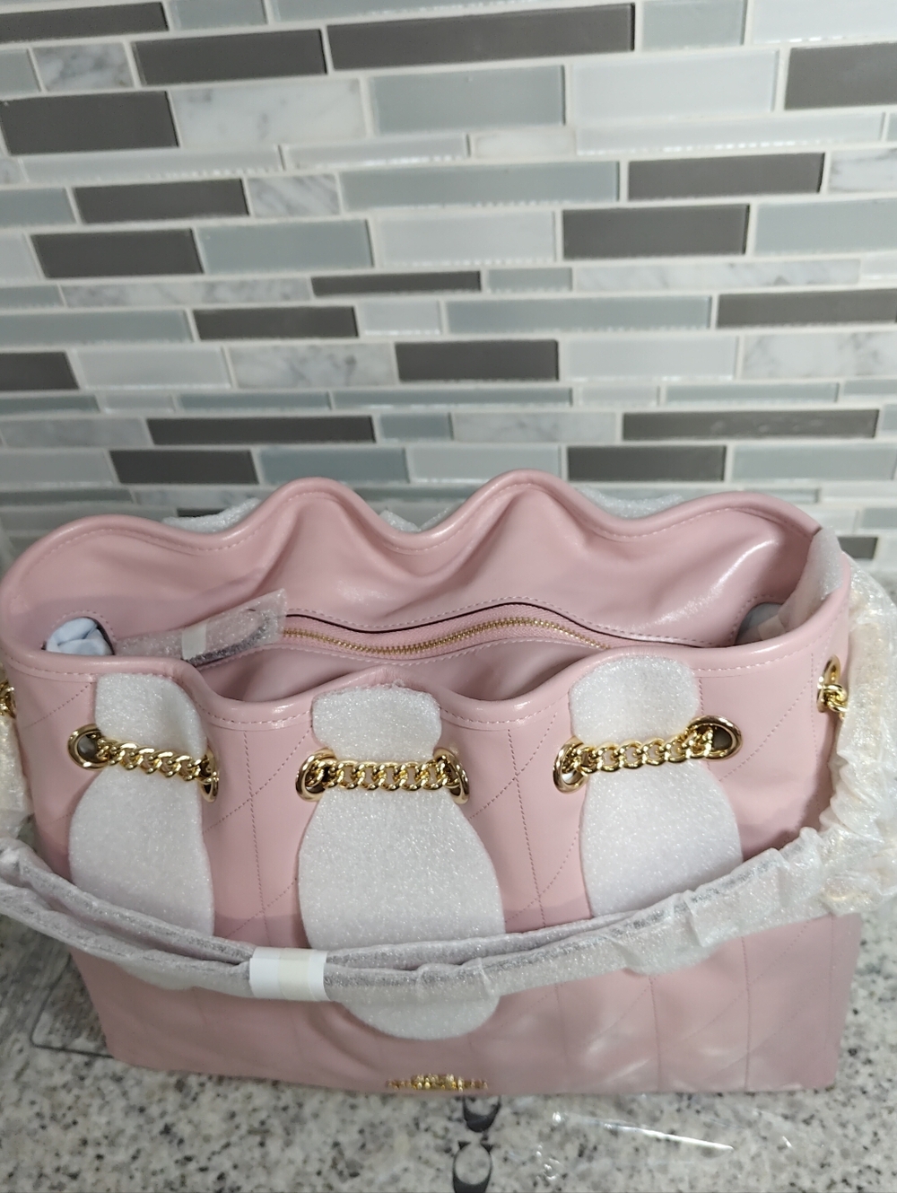 Coach Evelyn Shoulder Bag With Quilting (Pink incarnation) - Picture 4 of 16